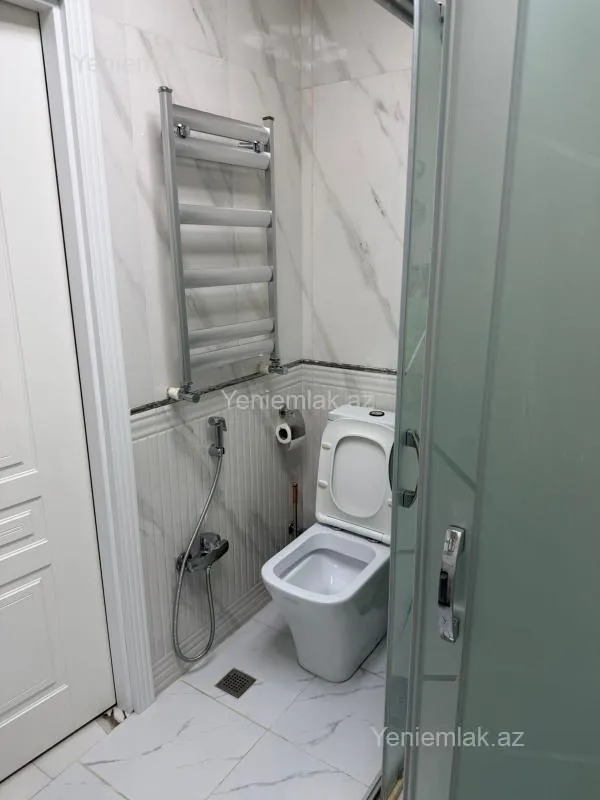 Satılır 2 otaqlı yeni tikili 68 m²