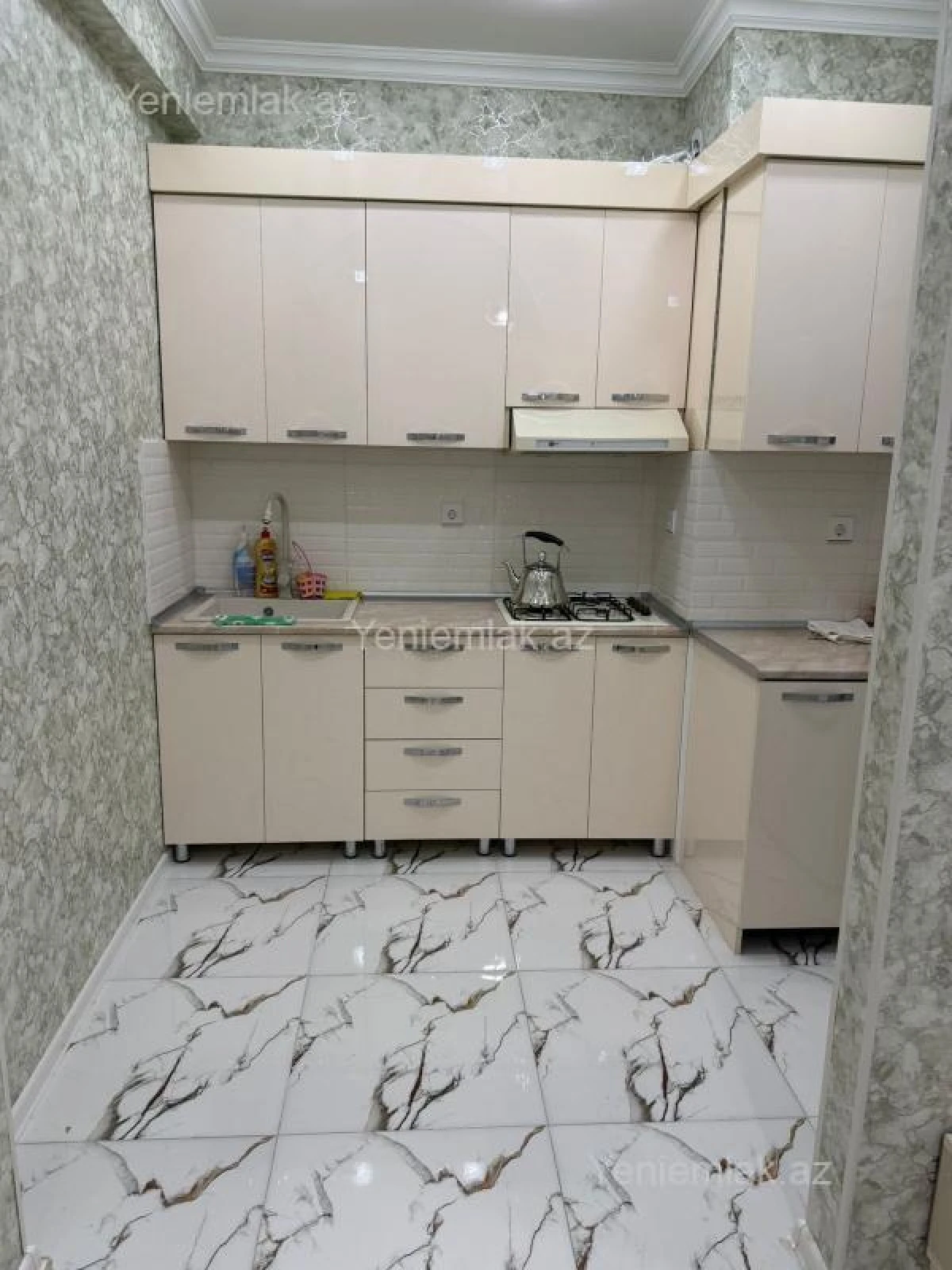 Satılır 2 otaqlı yeni tikili 68 m²