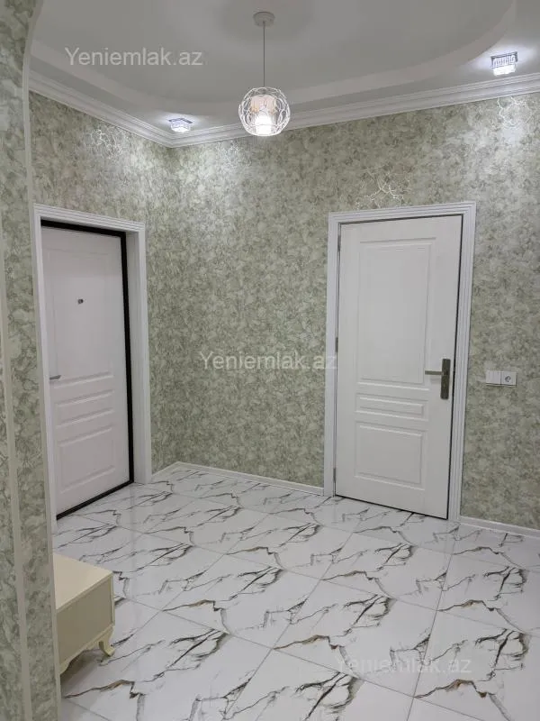 Satılır 2 otaqlı yeni tikili 68 m²