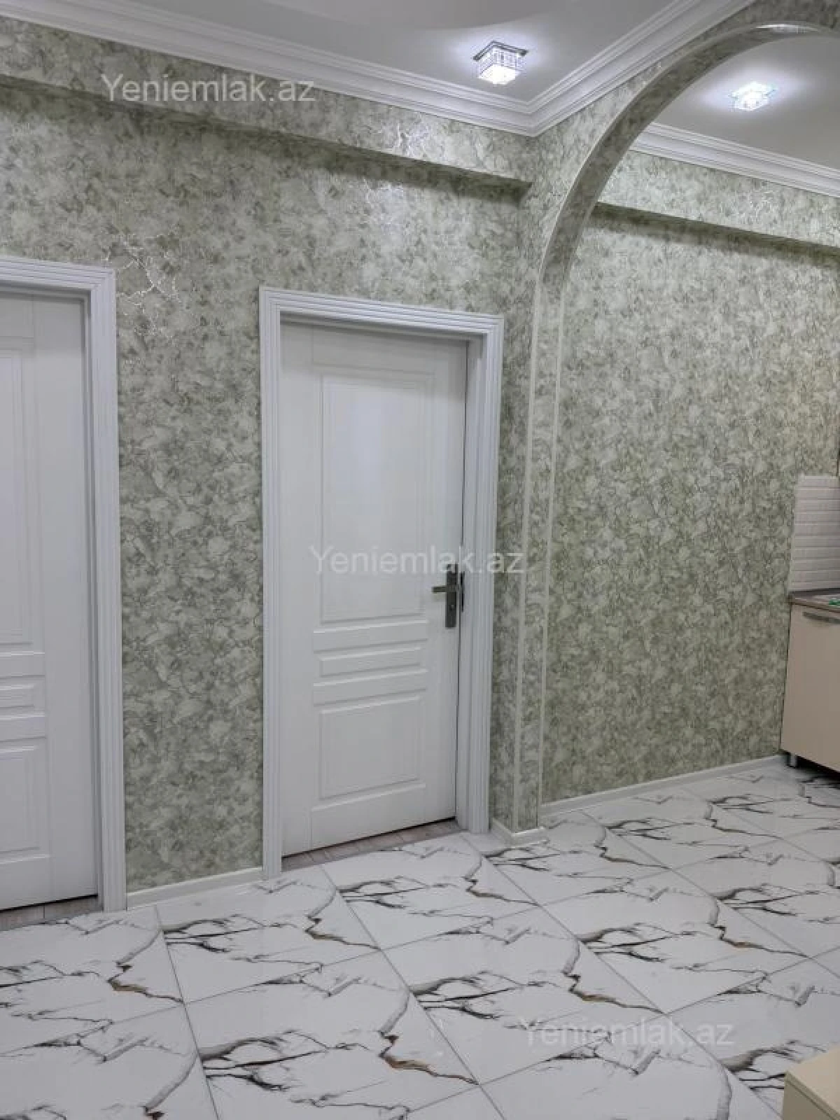 Satılır 2 otaqlı yeni tikili 68 m²