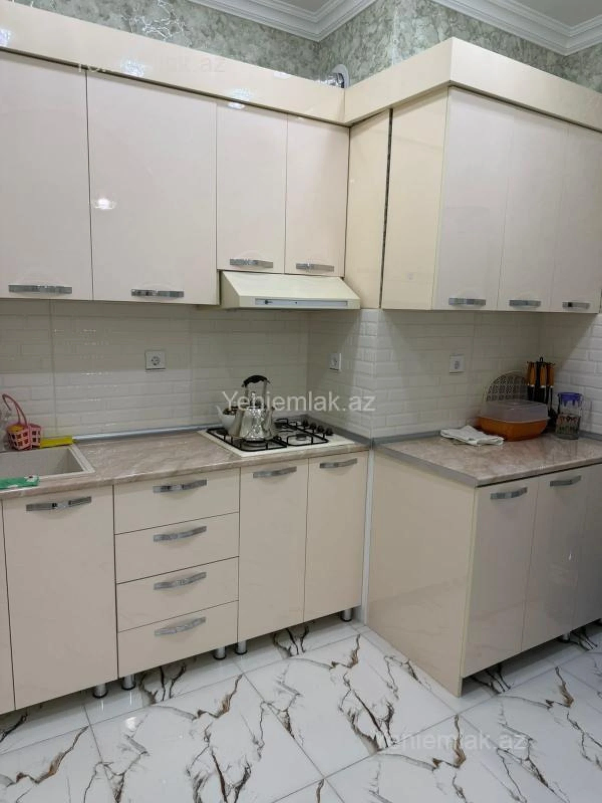 Satılır 2 otaqlı yeni tikili 68 m²