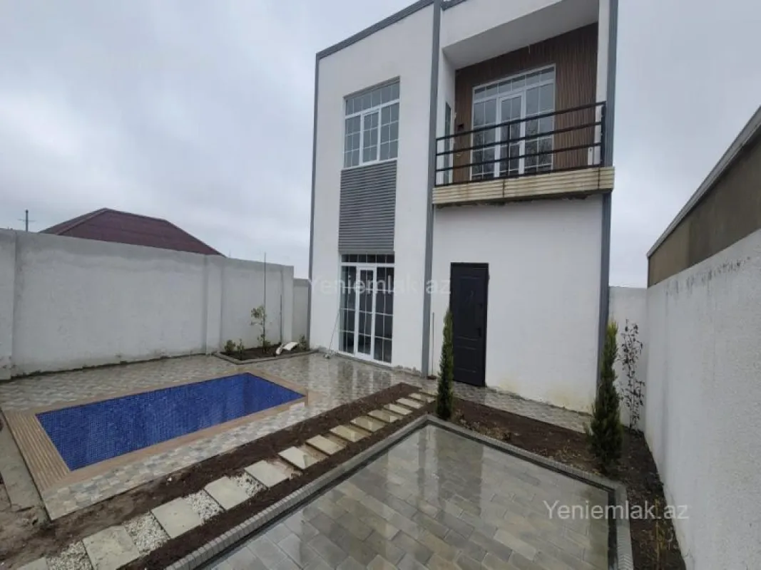 Satılır 4 otaqlı həyət evi 160 m²