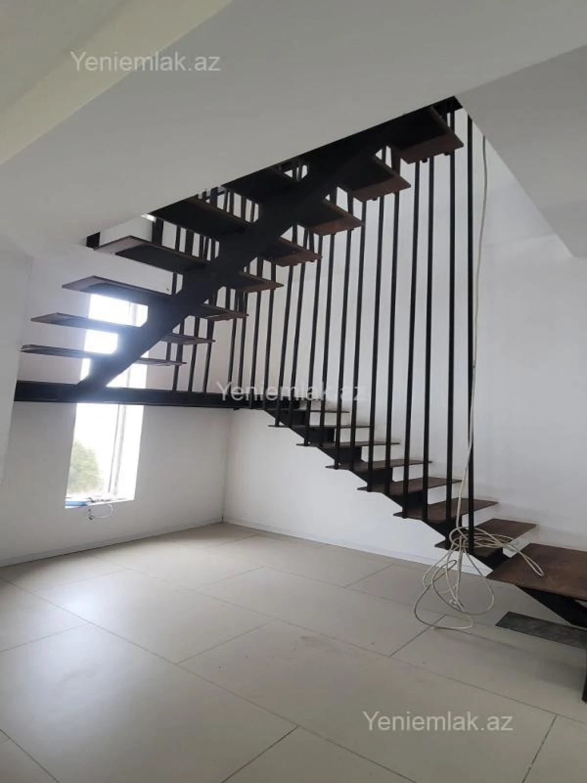 Satılır 4 otaqlı həyət evi 160 m²