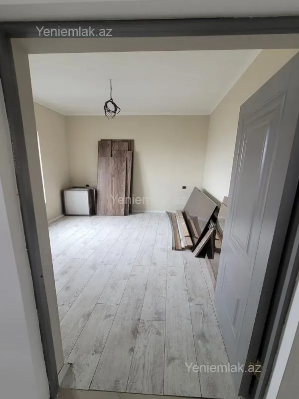 Satılır 4 otaqlı həyət evi 160 m²