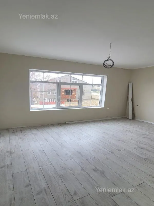 Satılır 4 otaqlı həyət evi 160 m²