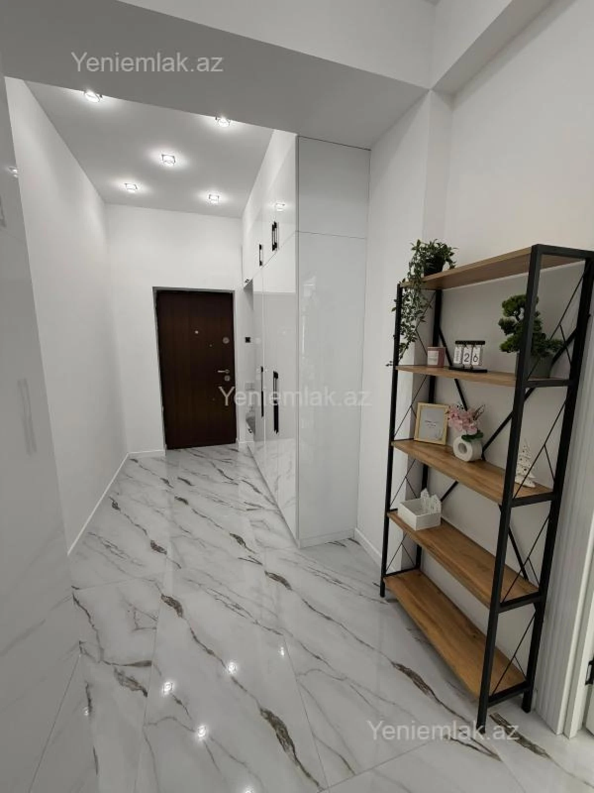 Satılır 2 otaqlı yeni tikili 61 m²