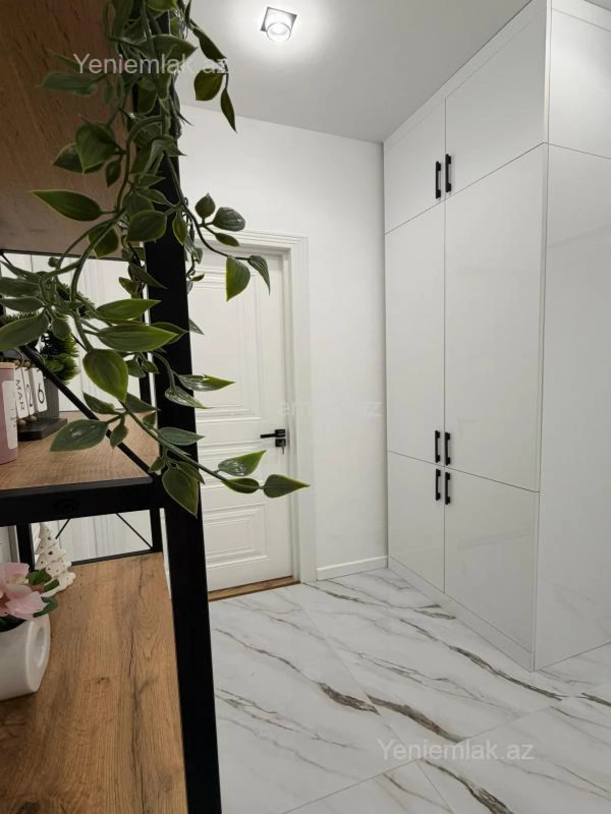 Satılır 2 otaqlı yeni tikili 61 m²