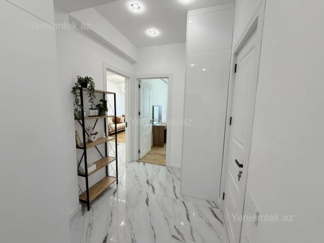 Satılır 2 otaqlı yeni tikili 61 m²