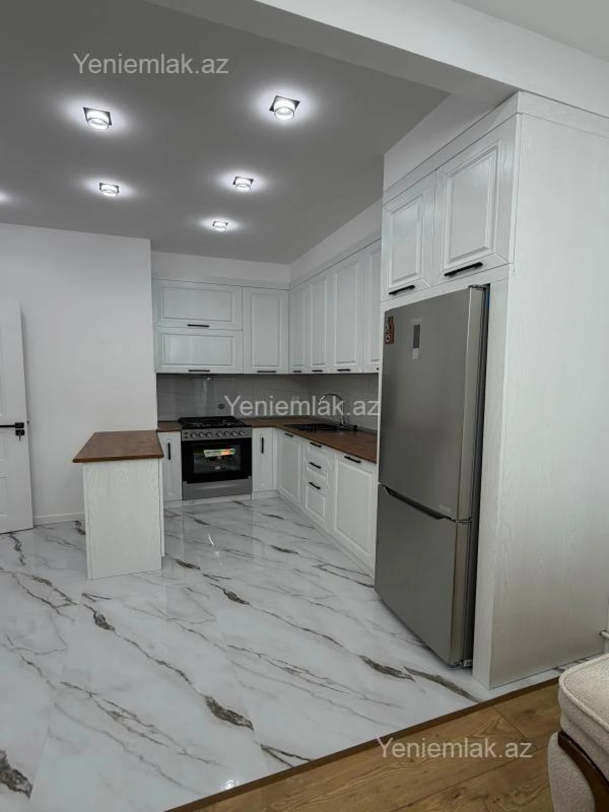 Satılır 2 otaqlı yeni tikili 61 m²
