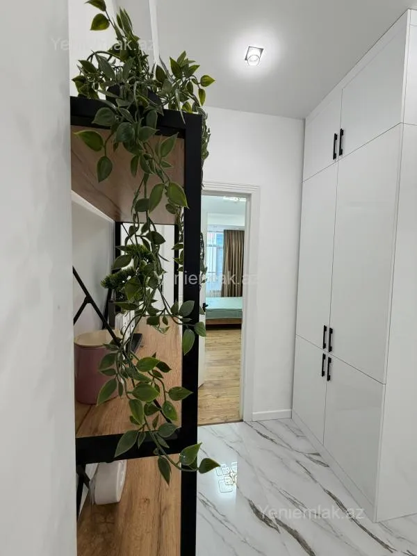 Satılır 2 otaqlı yeni tikili 61 m²