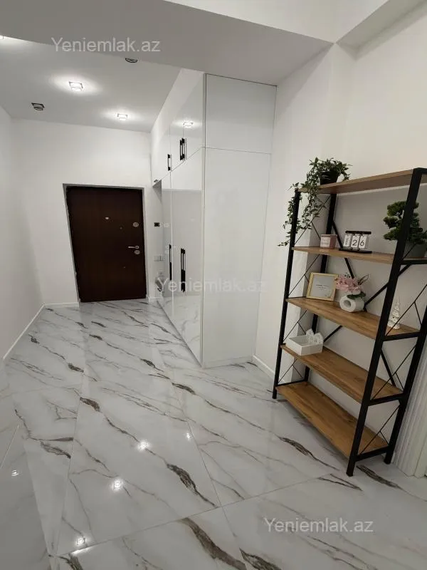 Satılır 2 otaqlı yeni tikili 61 m²