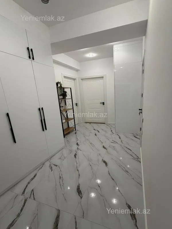 Satılır 2 otaqlı yeni tikili 61 m²