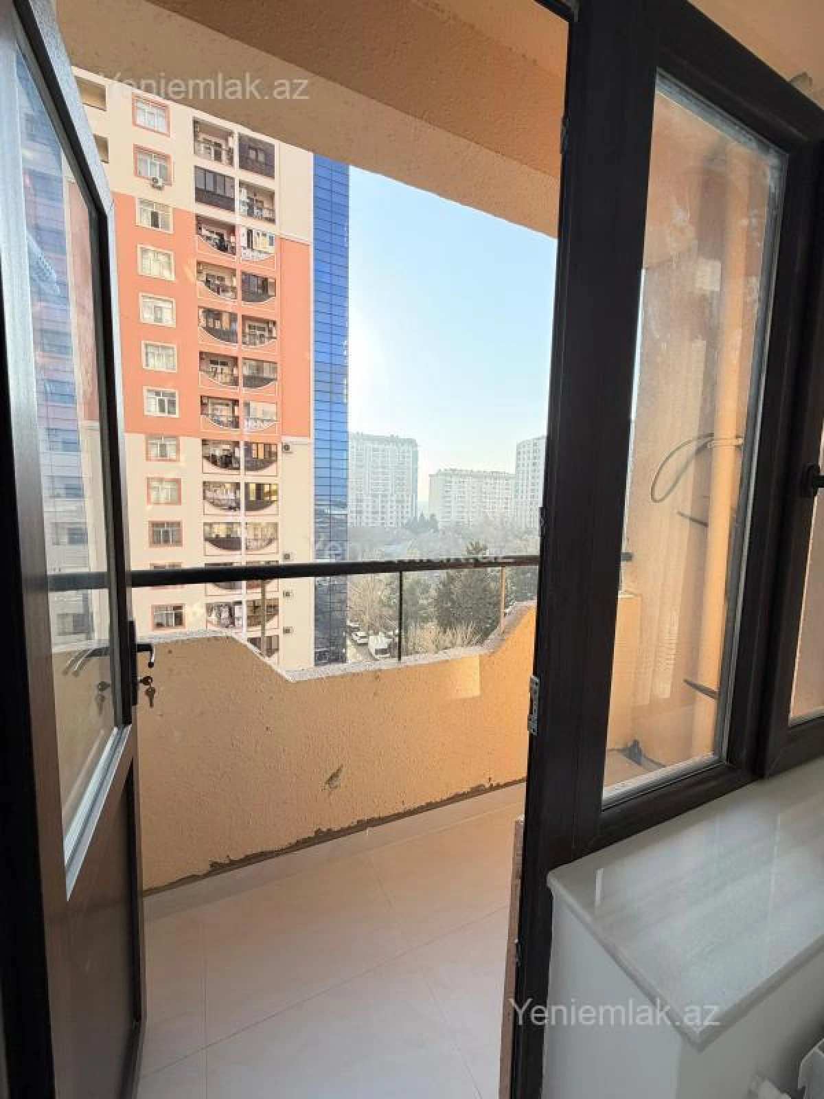 Satılır 2 otaqlı yeni tikili 61 m²