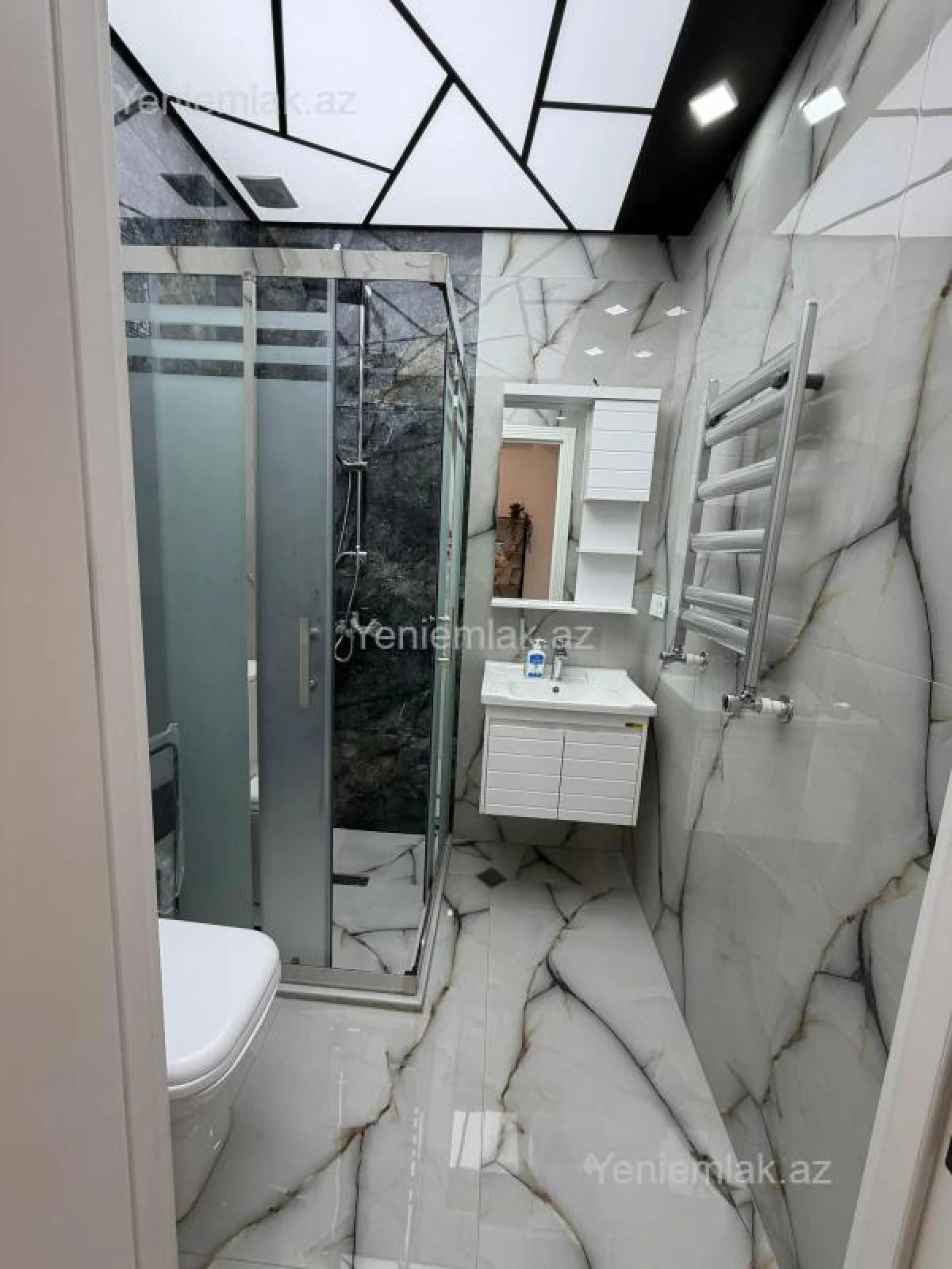 Satılır 2 otaqlı yeni tikili 61 m²