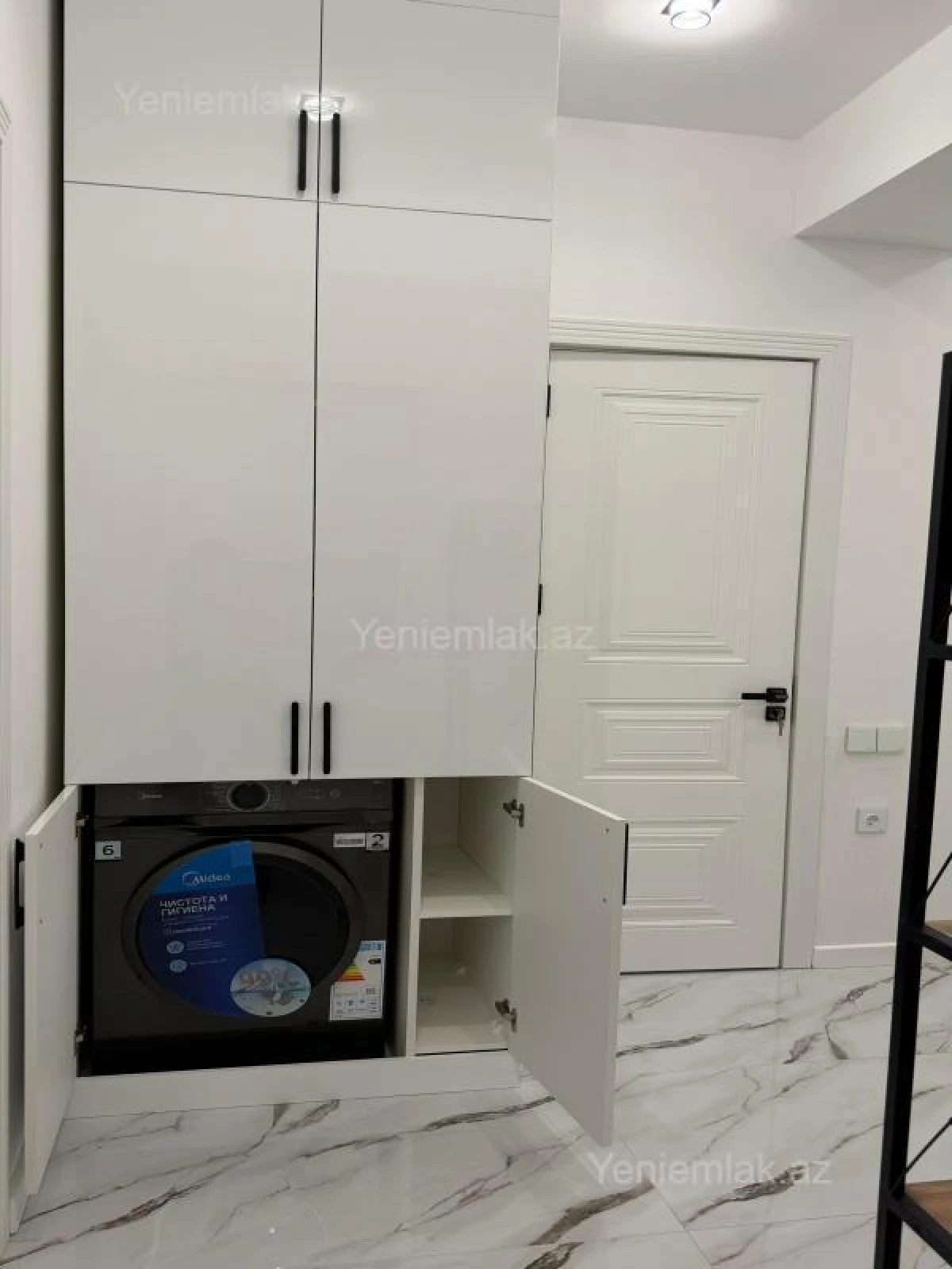 Satılır 2 otaqlı yeni tikili 61 m²