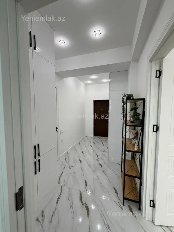 Satılır 2 otaqlı yeni tikili 61 m²