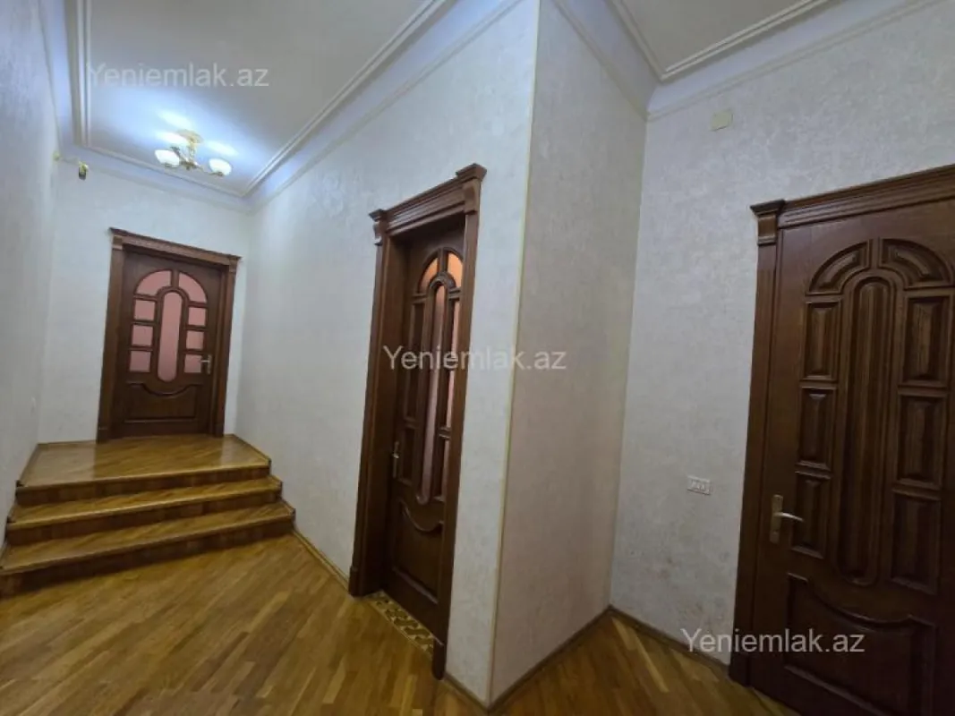 Satılır 15 otaqlı həyət evi 1000 m²