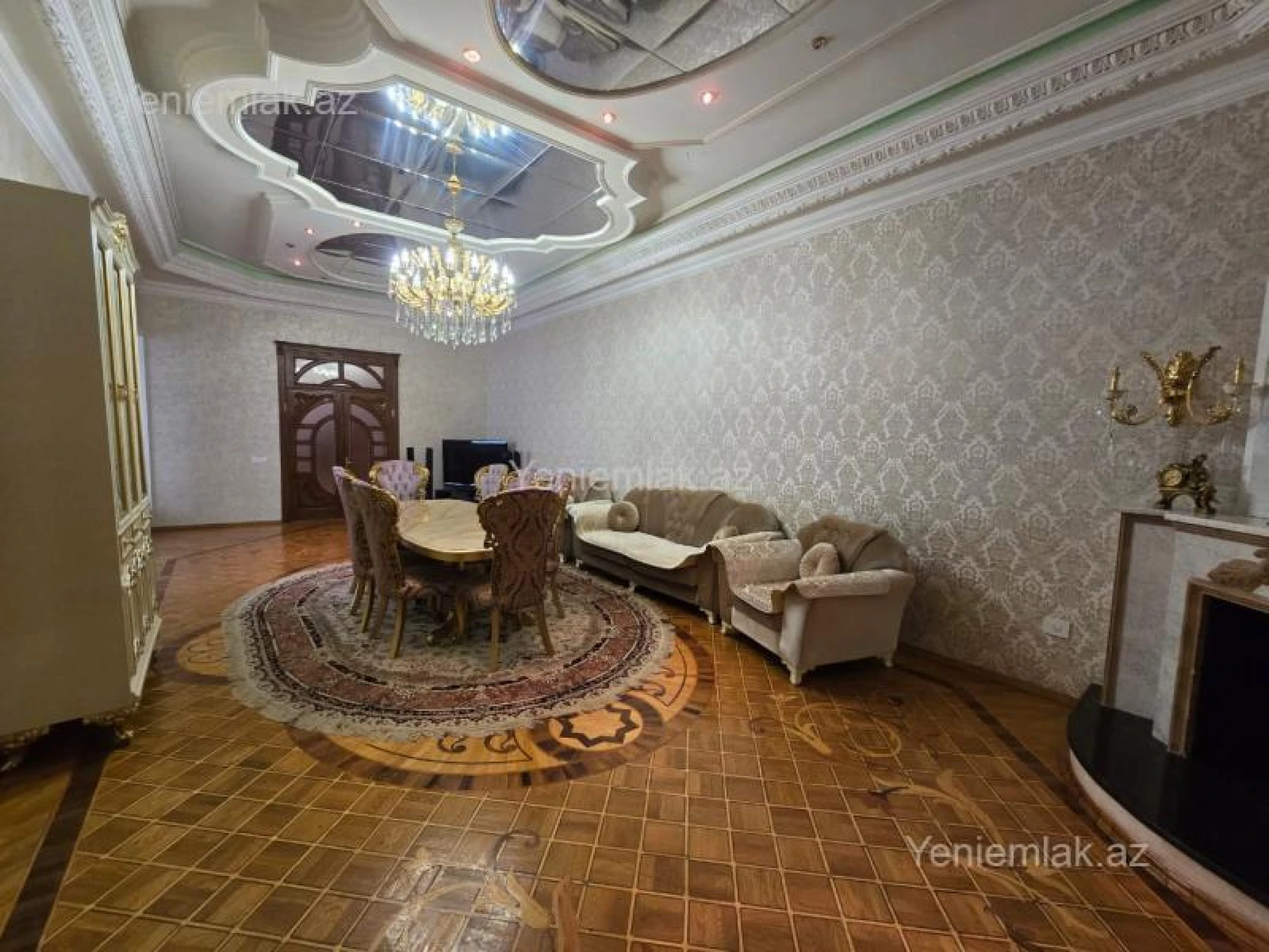 Satılır 15 otaqlı həyət evi 1000 m²