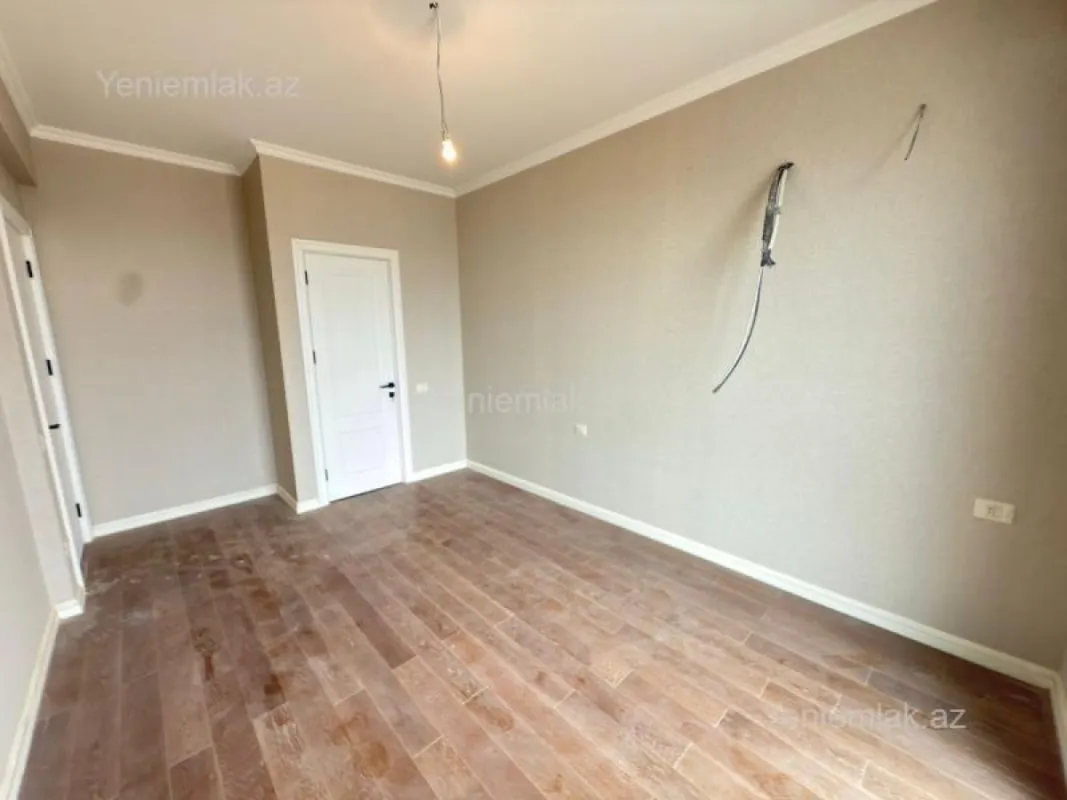 Satılır 3 otaqlı yeni tikili 83 m²