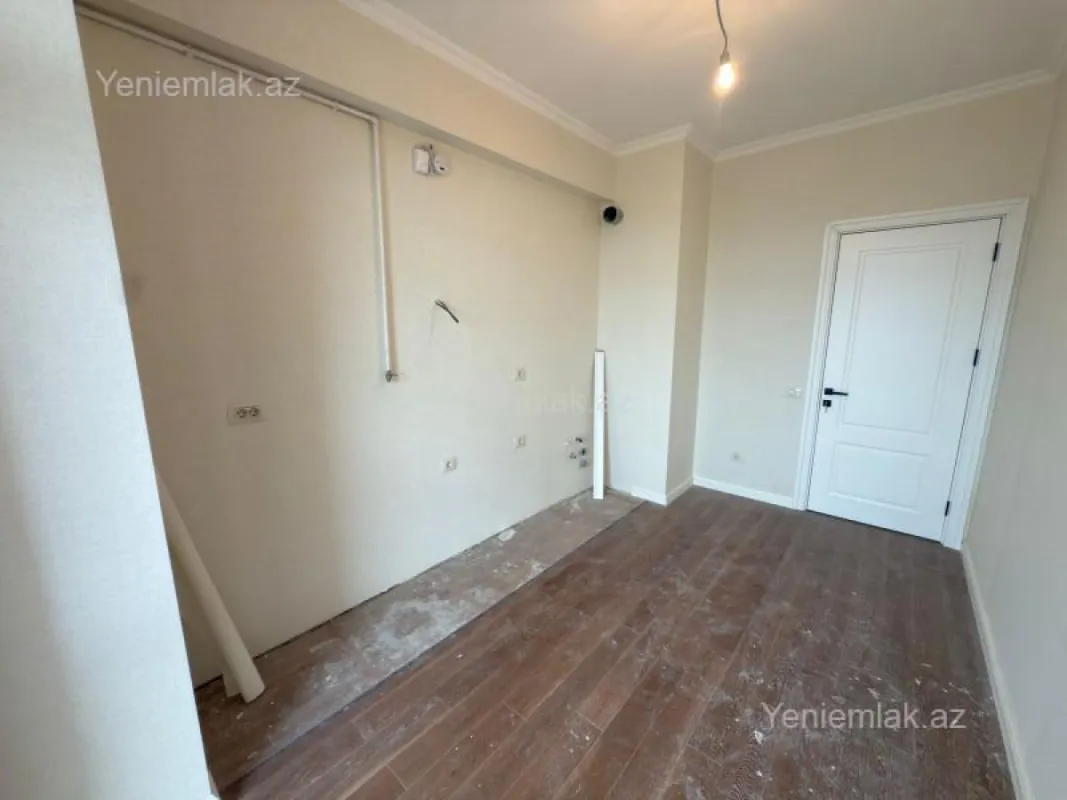 Satılır 3 otaqlı yeni tikili 83 m²