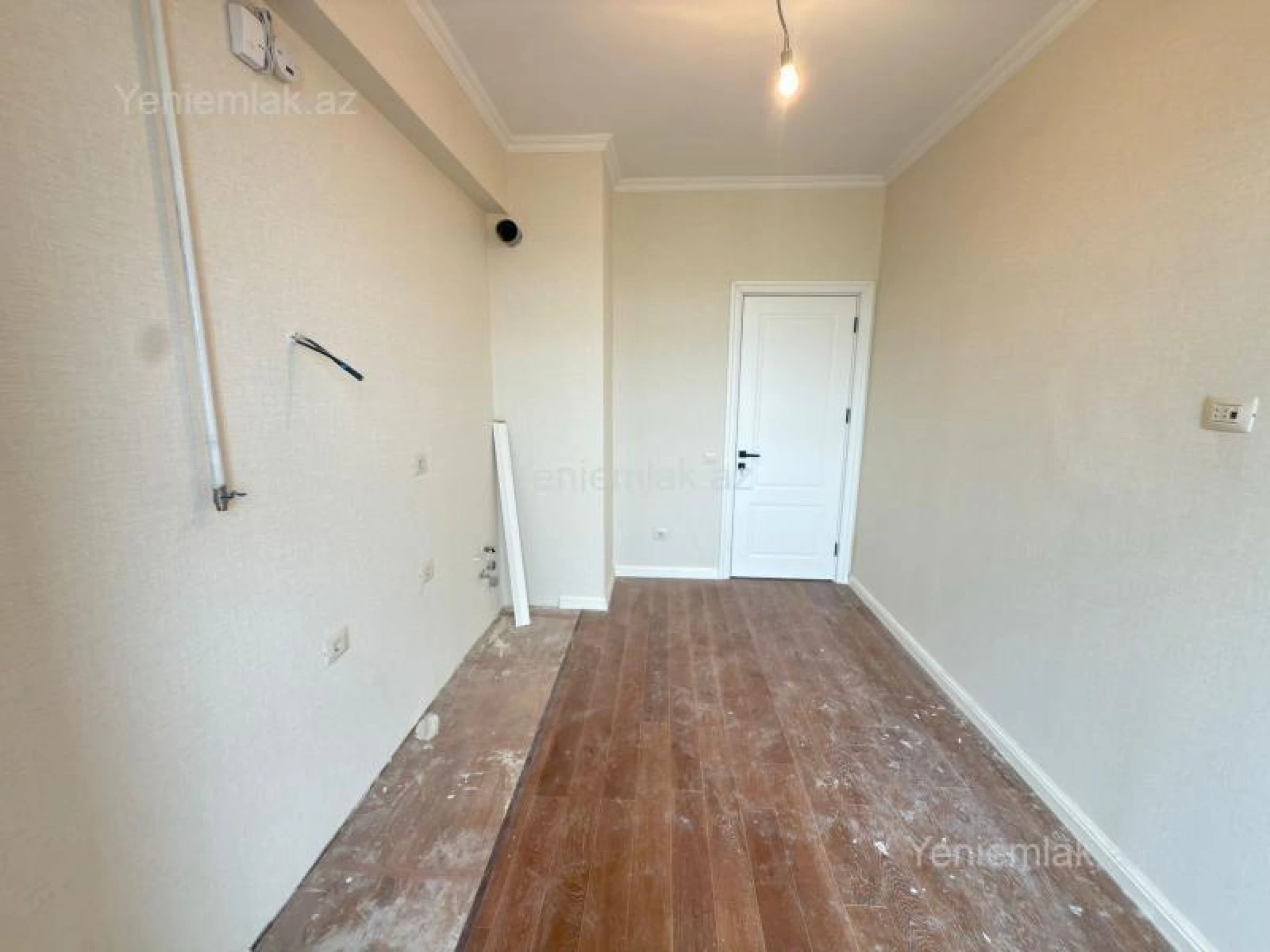 Satılır 3 otaqlı yeni tikili 83 m²