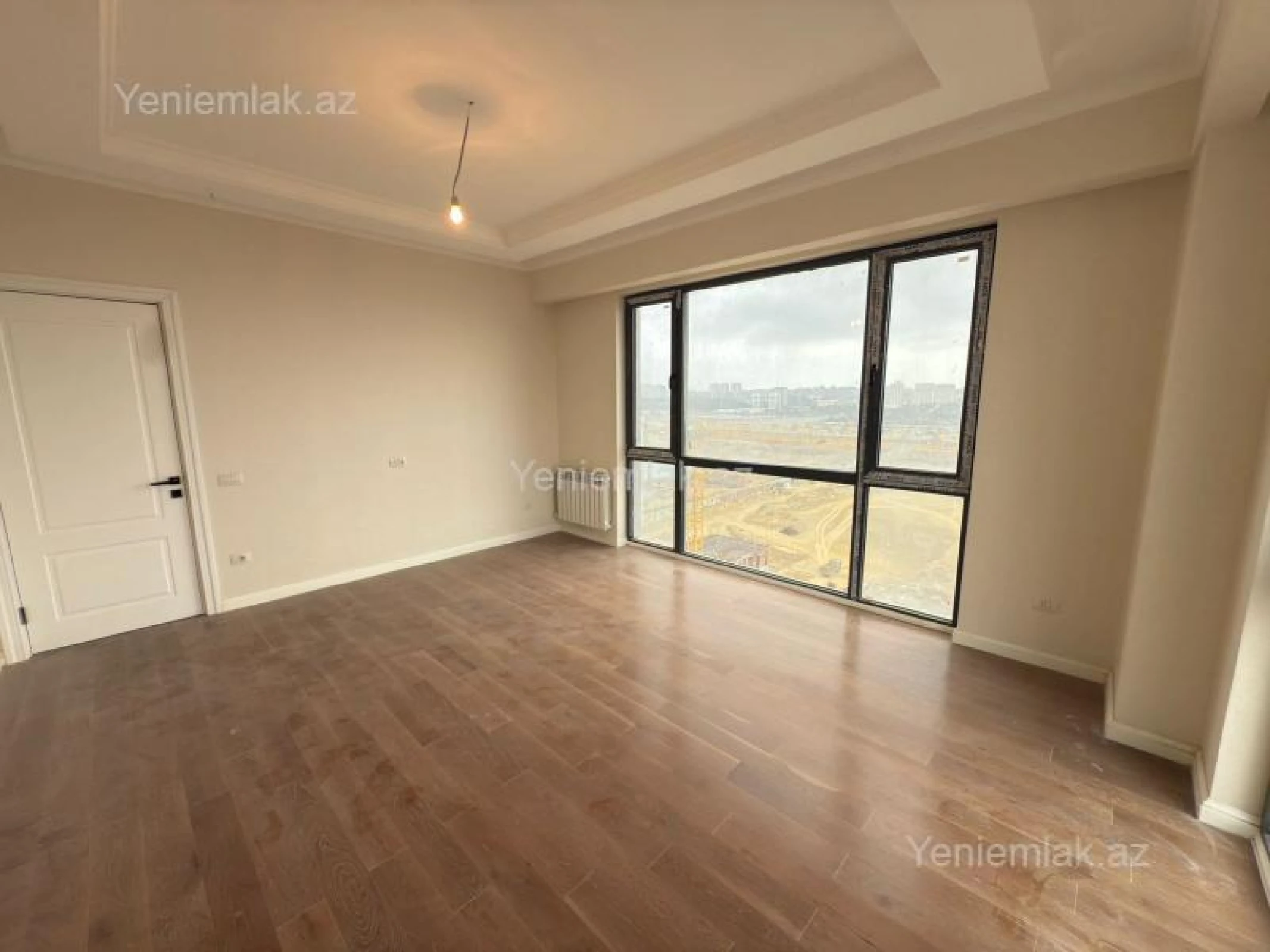 Satılır 3 otaqlı yeni tikili 83 m²