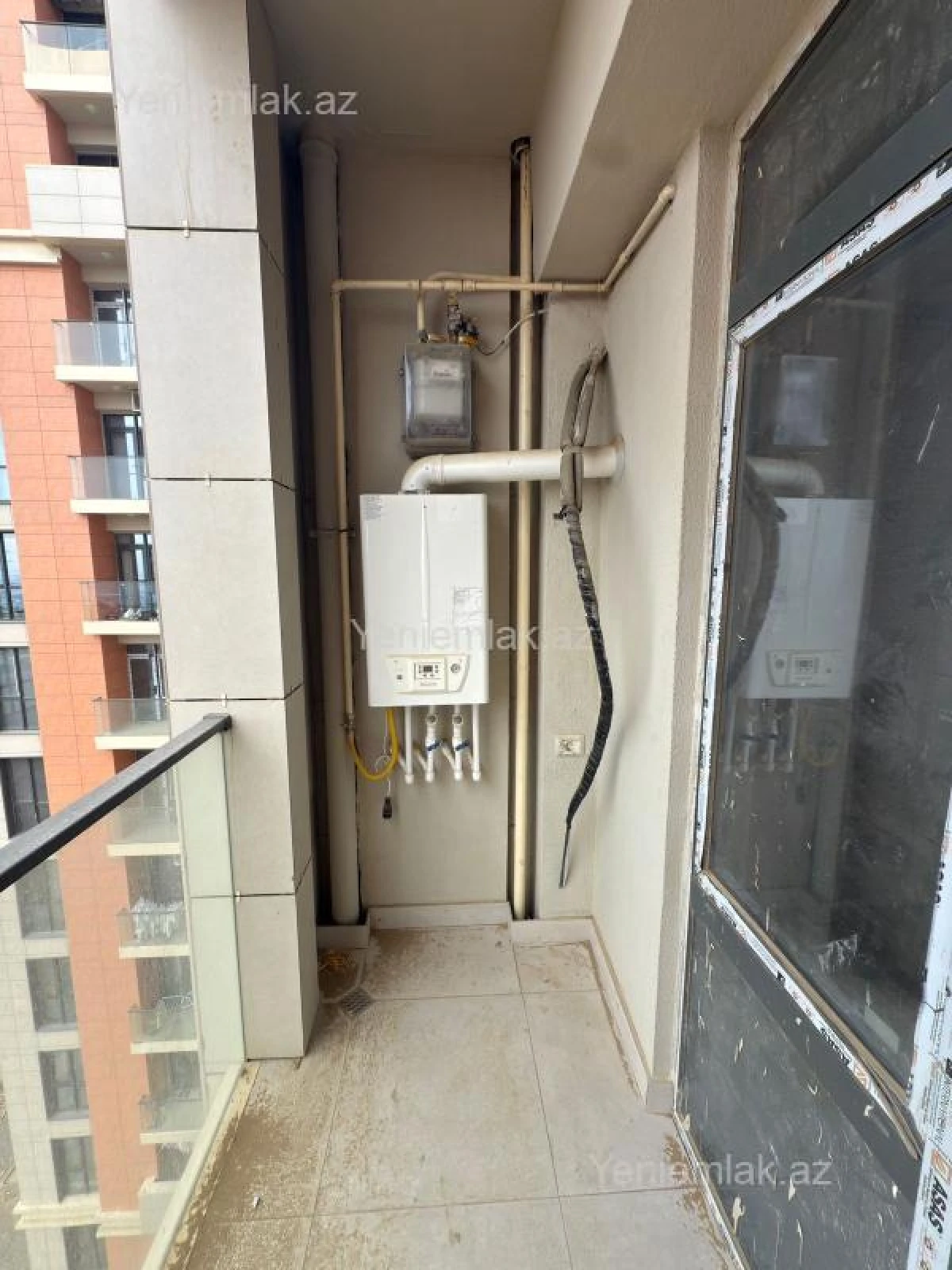 Satılır 3 otaqlı yeni tikili 83 m²