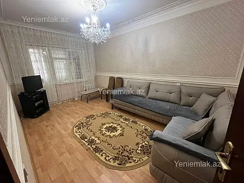 Satılır 3 otaqlı köhnə tikili 100 m²