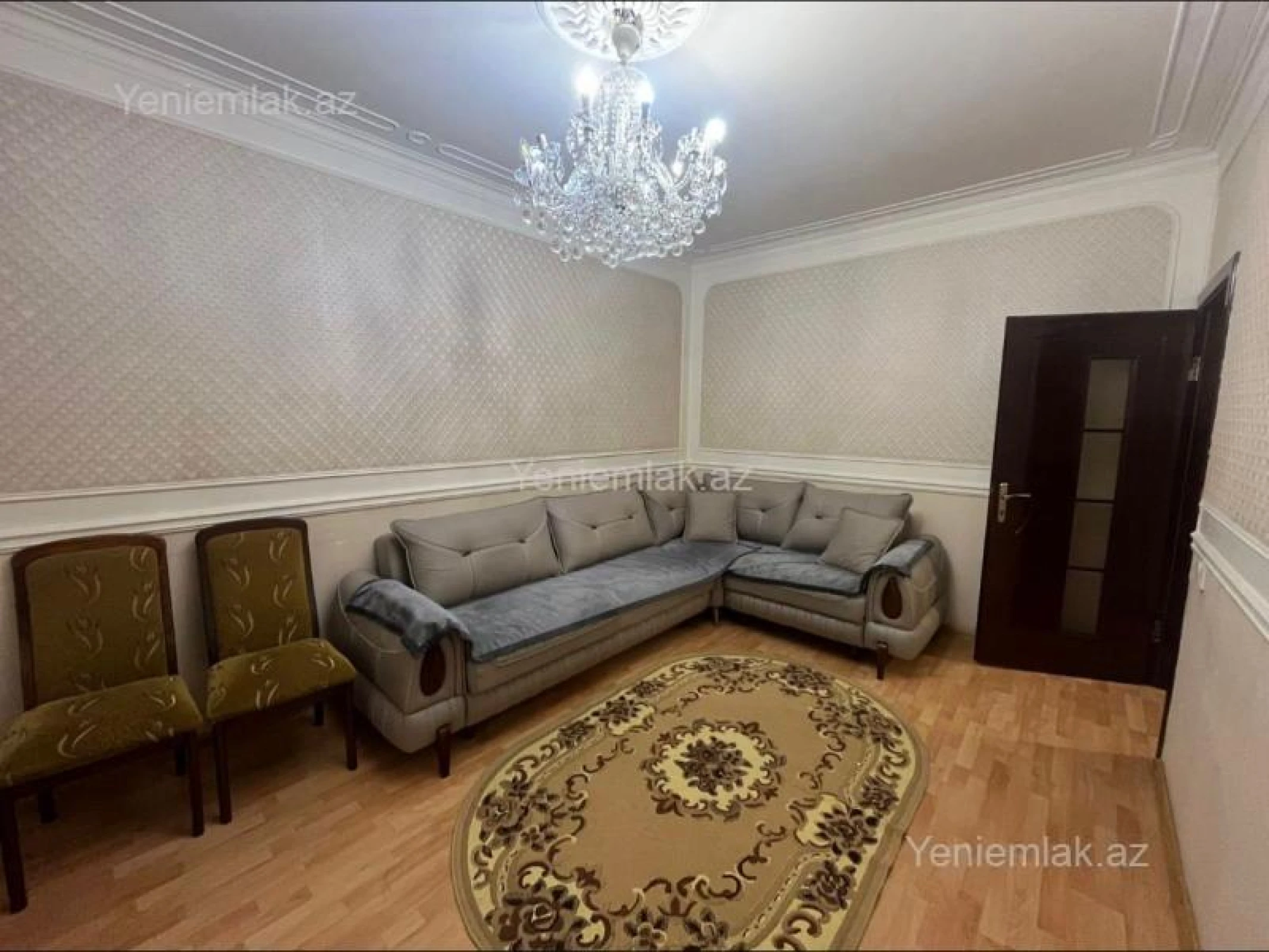 Satılır 3 otaqlı köhnə tikili 100 m²