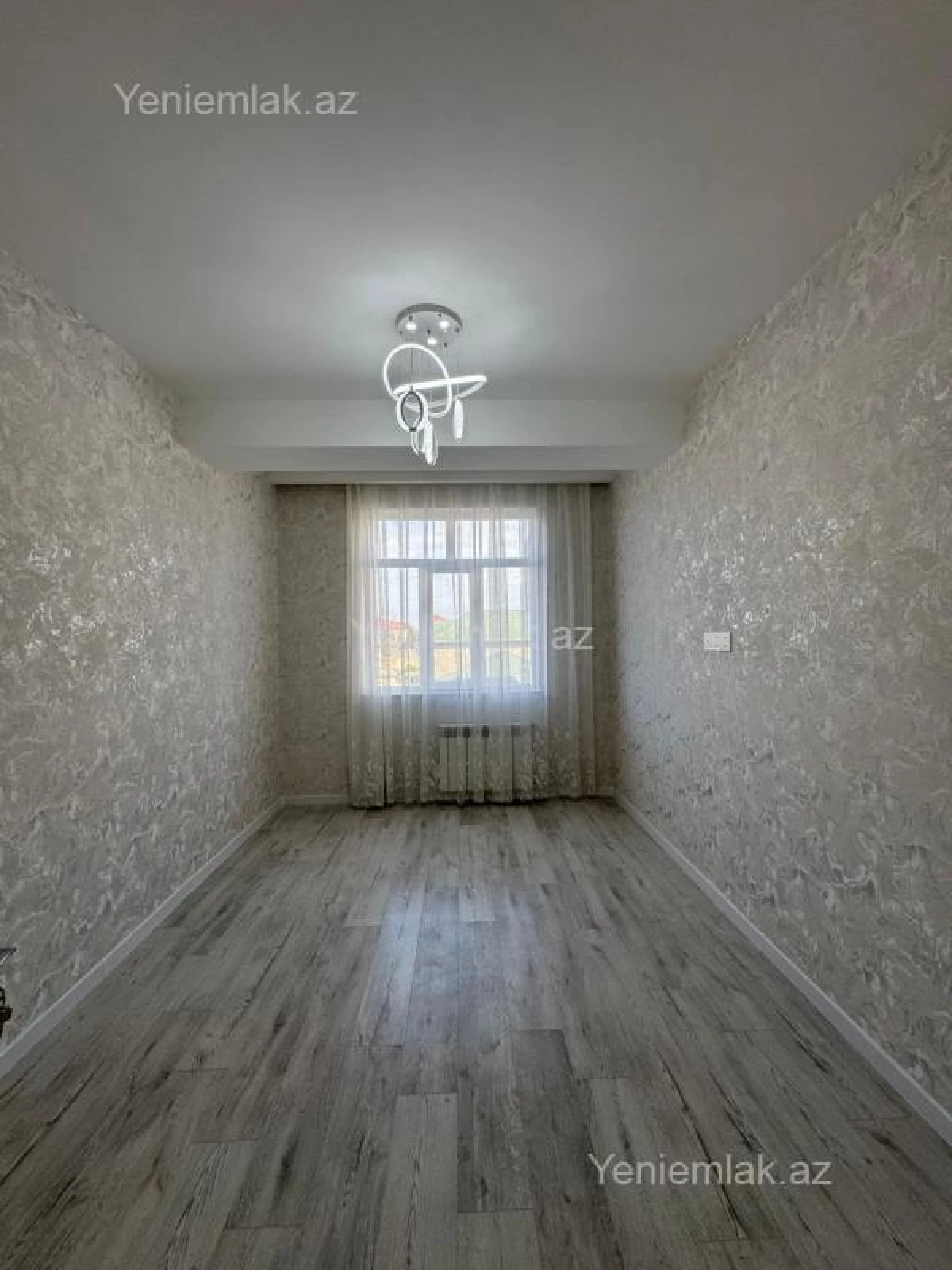 Satılır 3 otaqlı yeni tikili 83 m²