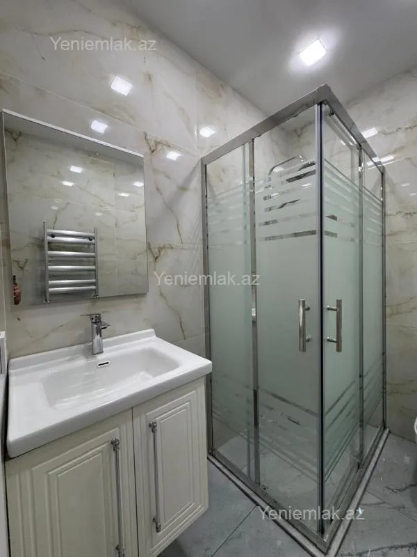 Satılır 3 otaqlı yeni tikili 83 m²