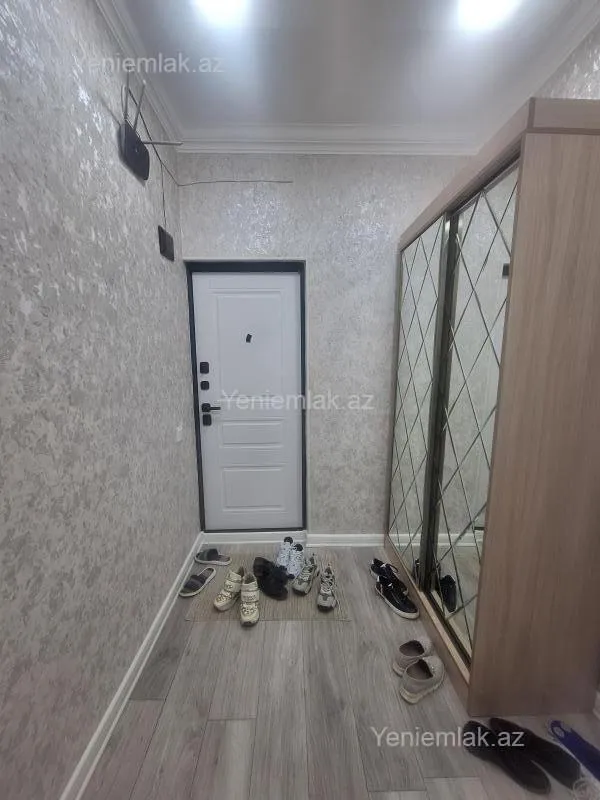 Satılır 3 otaqlı köhnə tikili 75 m²