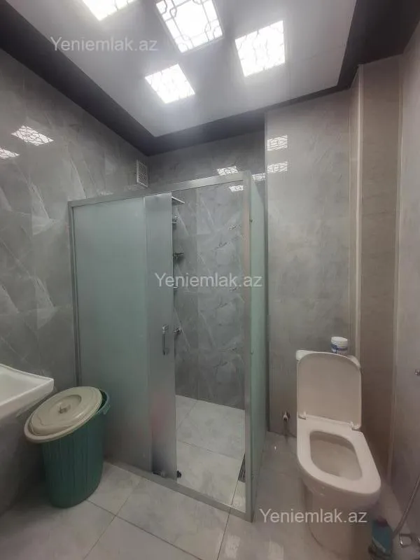 Satılır 3 otaqlı köhnə tikili 75 m²