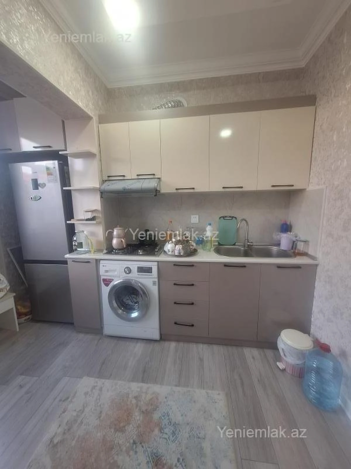 Satılır 3 otaqlı köhnə tikili 75 m²