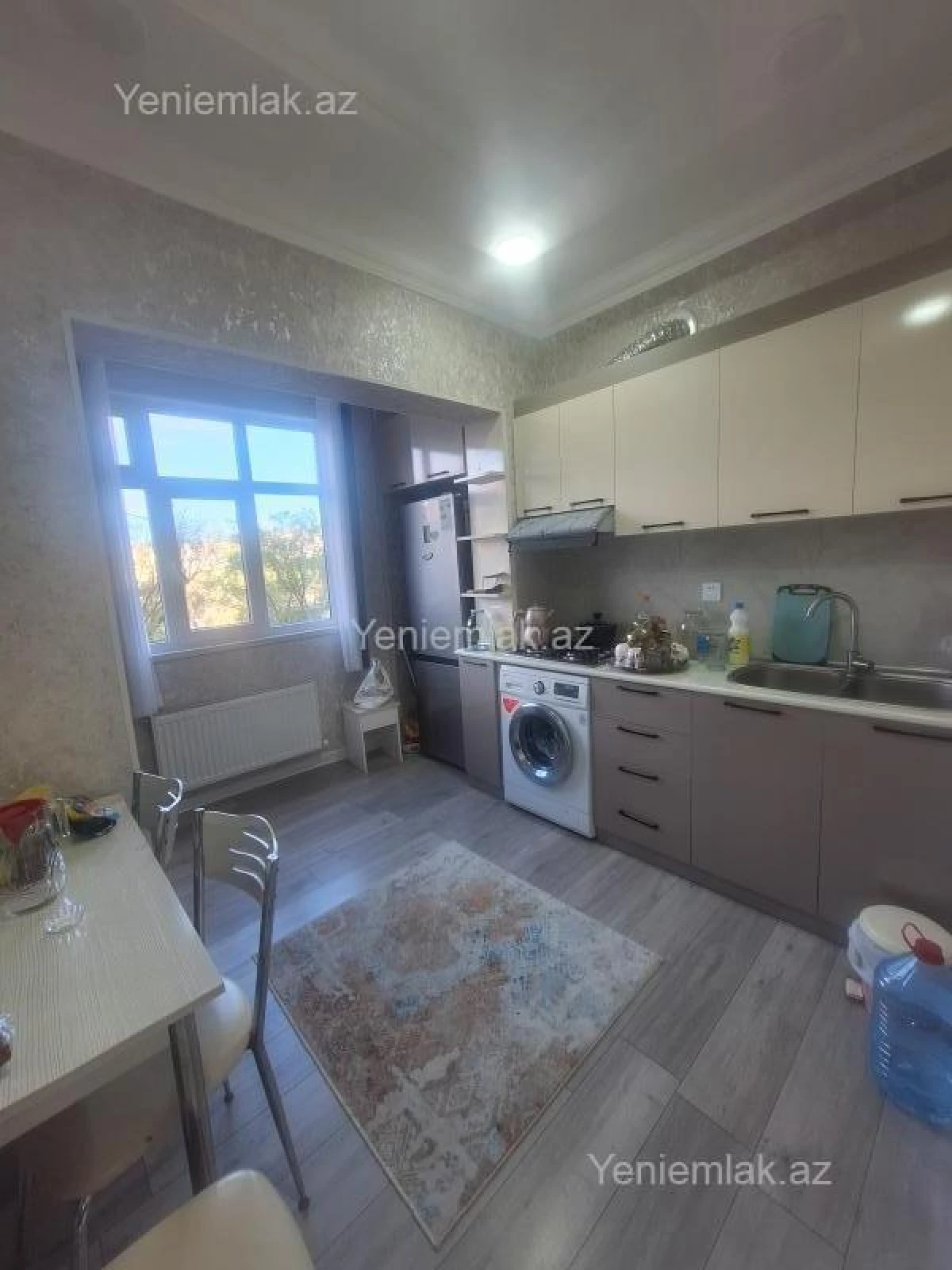 Satılır 3 otaqlı köhnə tikili 75 m²