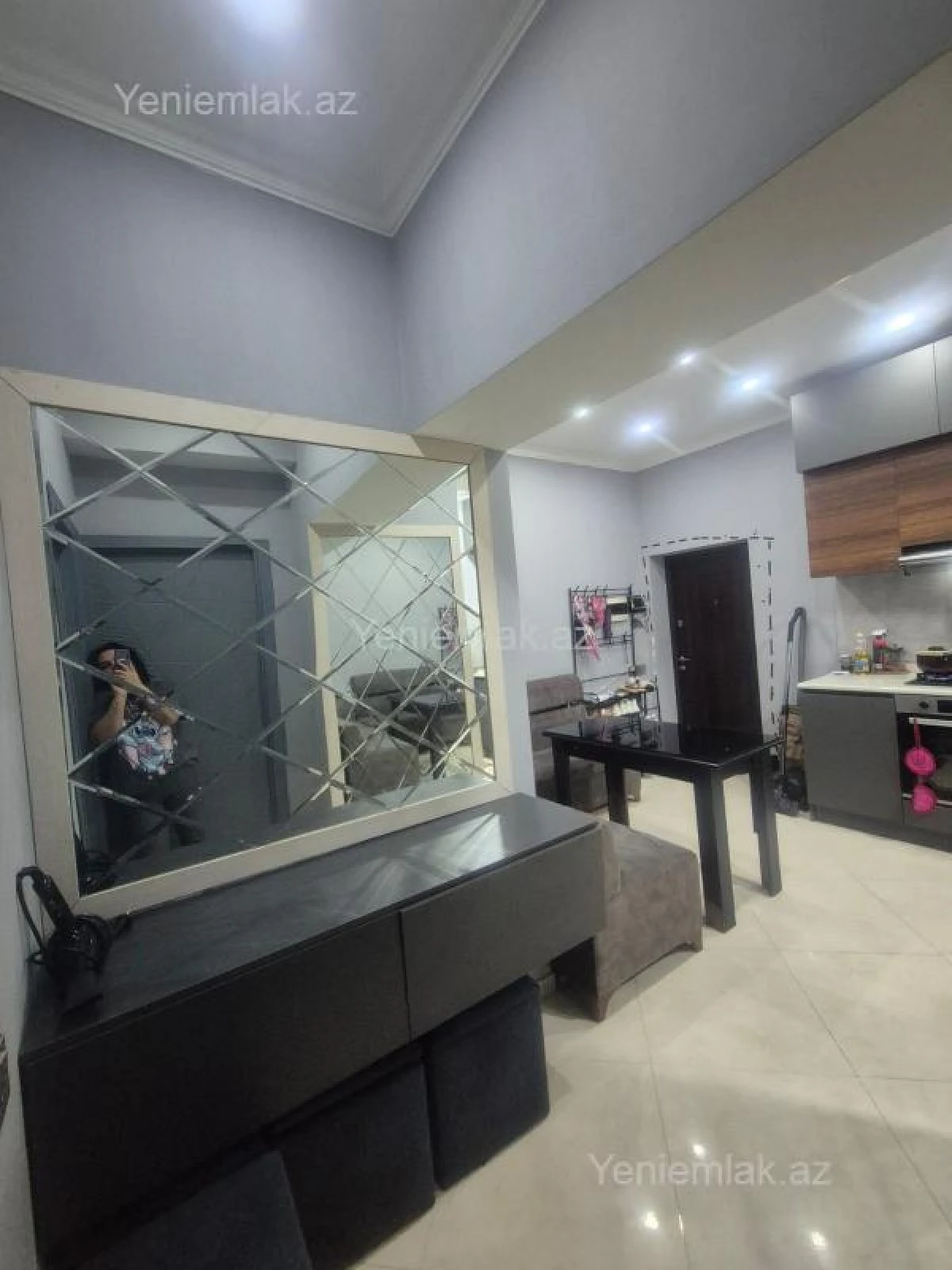 Satılır 2 otaqlı yeni tikili 70 m²