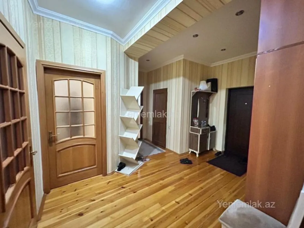 Satılır 2 otaqlı yeni tikili 92 m²