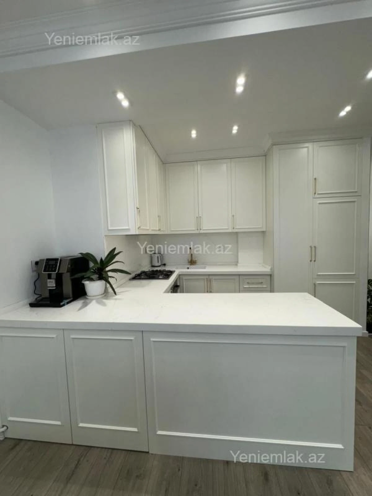 Satılır 3 otaqlı yeni tikili 98 m²