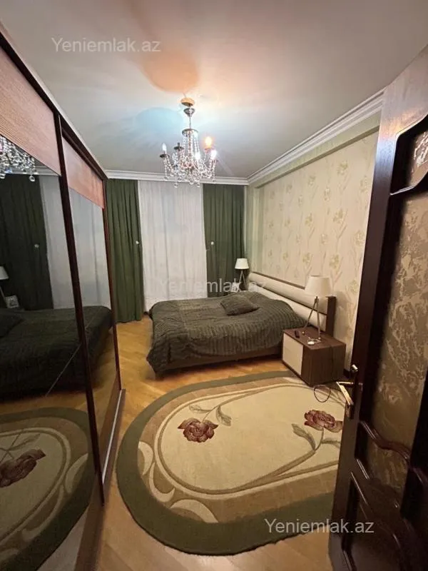 Satılır 3 otaqlı yeni tikili 110 m²