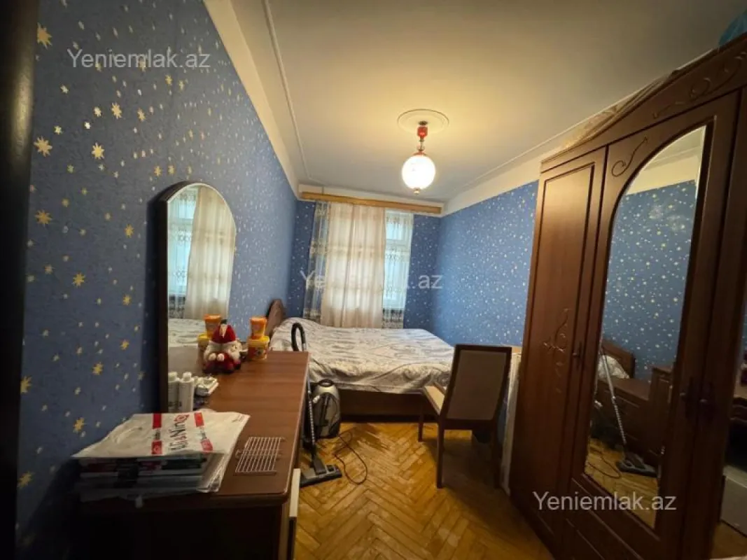 Satılır 3 otaqlı köhnə tikili 63 m²