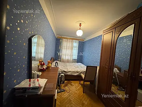 Satılır 3 otaqlı köhnə tikili 63 m²