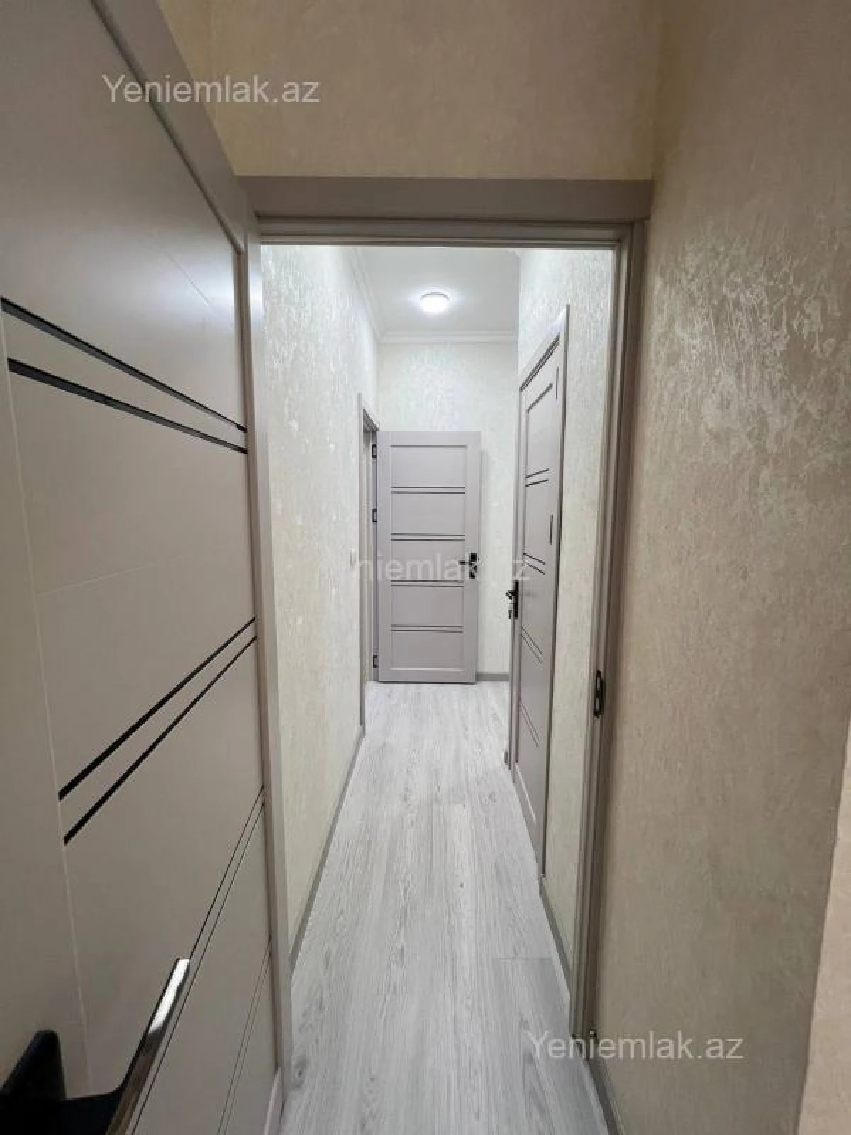 Satılır 2 otaqlı köhnə tikili 50 m²