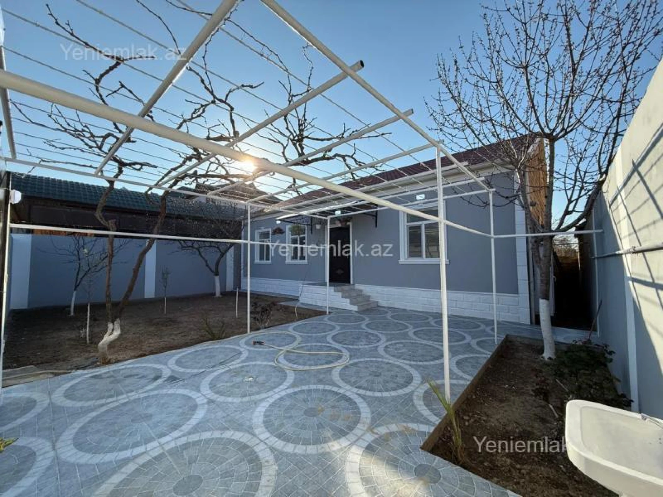 Satılır 4 otaqlı həyət evi 150 m²