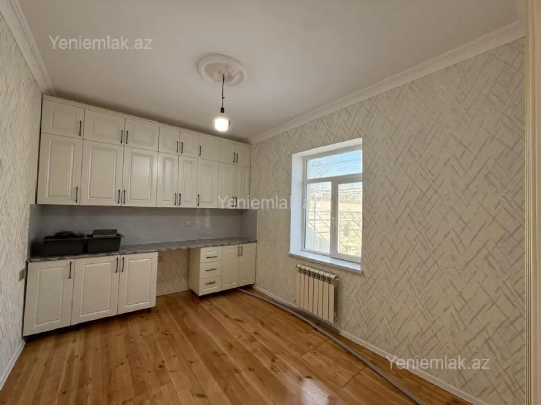 Satılır 4 otaqlı həyət evi 150 m²