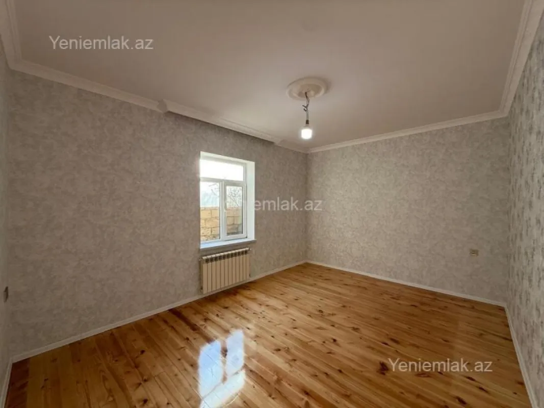 Satılır 4 otaqlı həyət evi 150 m²