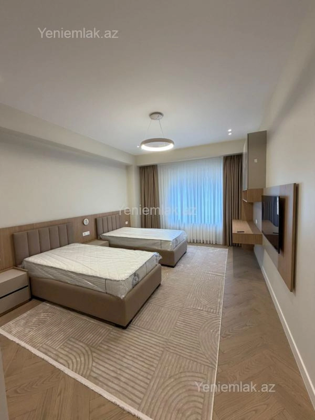 Kirayə verilir 5 otaqlı yeni tikili 195 m²