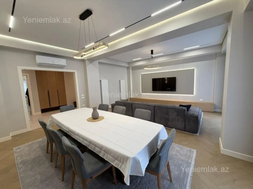 Kirayə verilir 5 otaqlı yeni tikili 195 m²