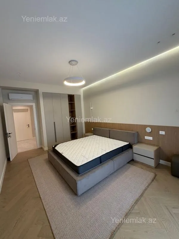 Kirayə verilir 5 otaqlı yeni tikili 195 m²