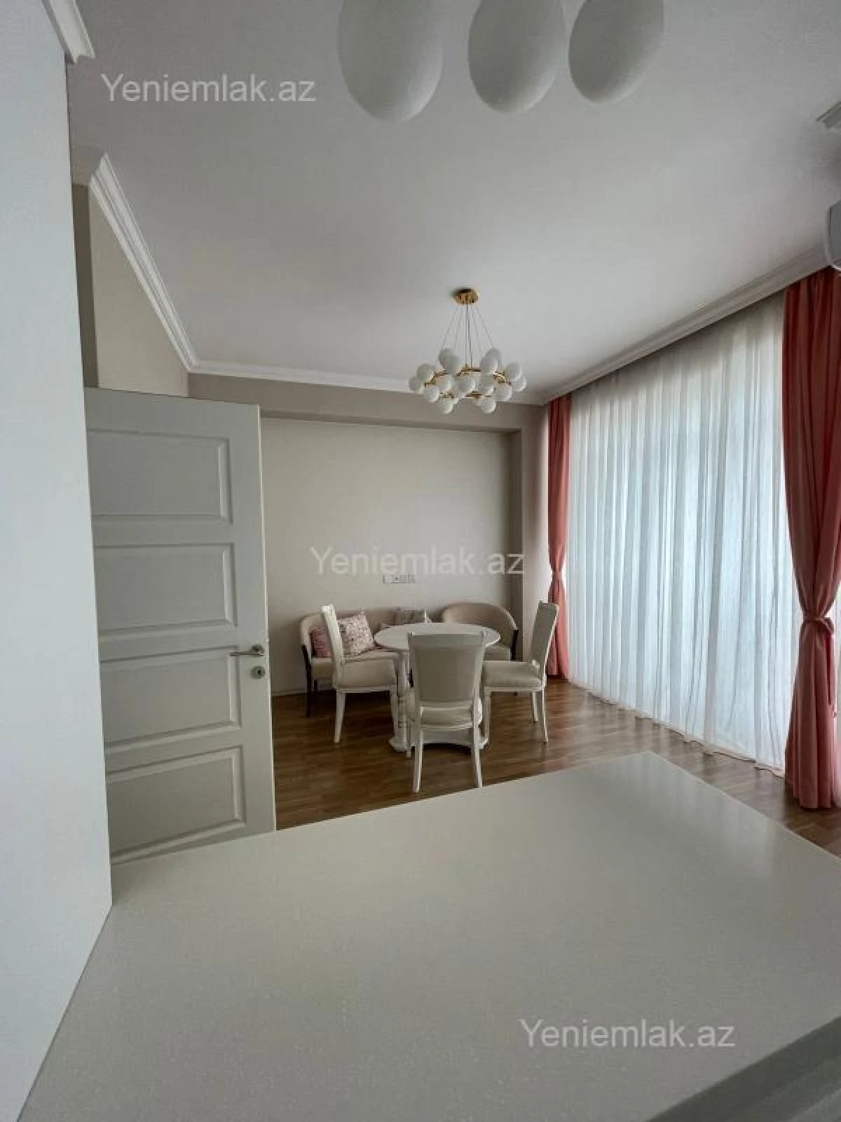 Satılır 3 otaqlı yeni tikili 95.1 m²