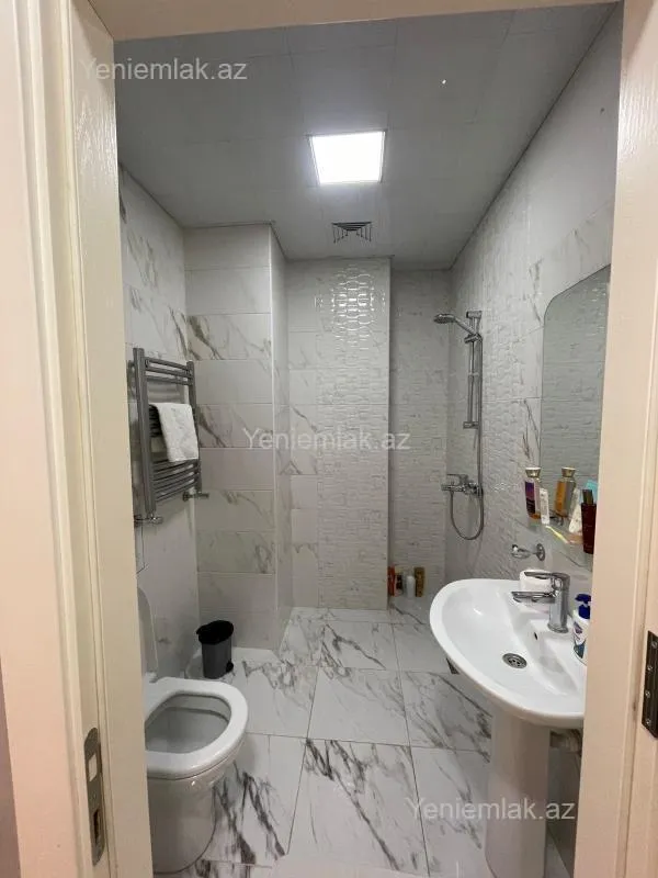 Satılır 3 otaqlı yeni tikili 95.1 m²